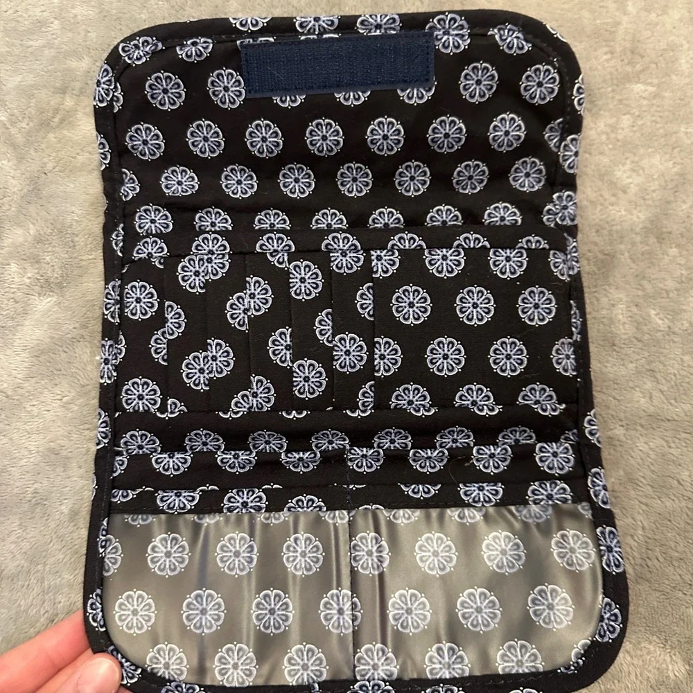Stephanie Dawn Convertible Wallet Harbor Blue Floral Organizer‎ Travel Clutch